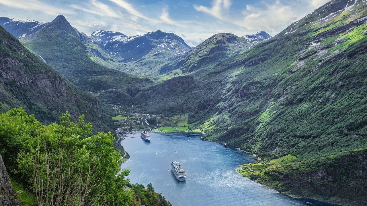 Astoundingly True - What are fjords and how are they created?